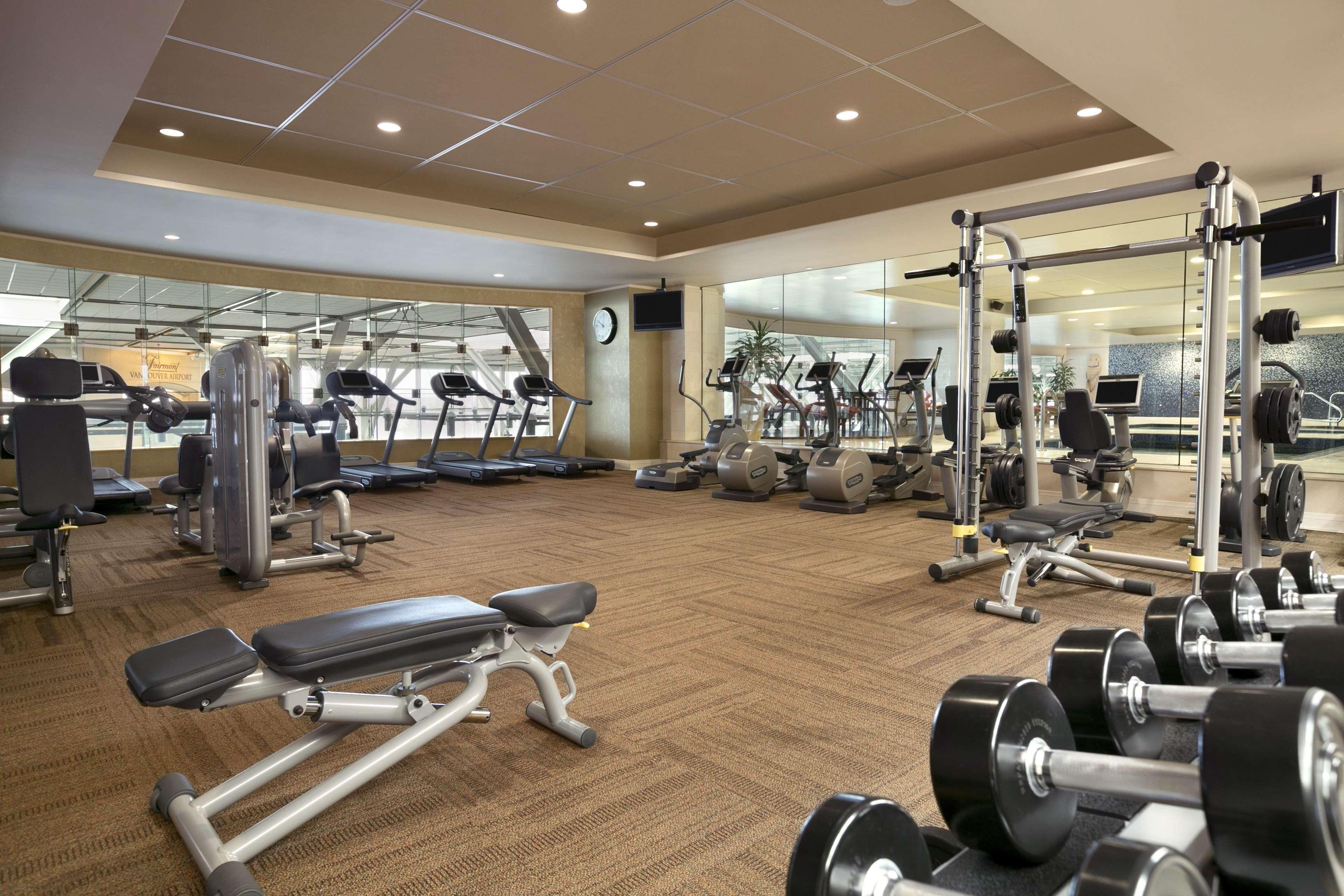 Fairmont Vancouver Airport In-Terminal Hotel Ρίτσμοντ Εξωτερικό φωτογραφία A gym in a hotel