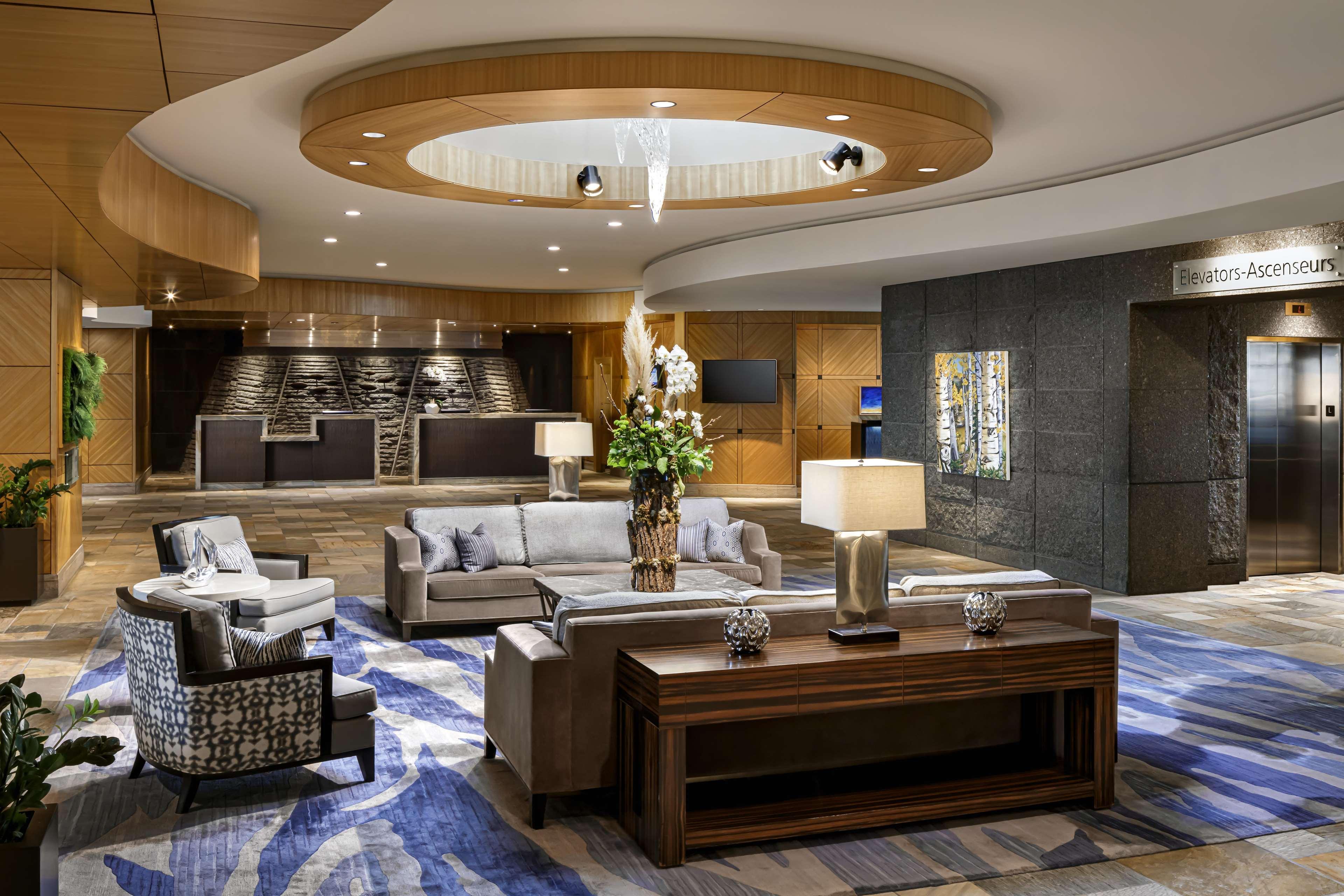 Fairmont Vancouver Airport In-Terminal Hotel Ρίτσμοντ Εξωτερικό φωτογραφία The lobby of the MGM Grand