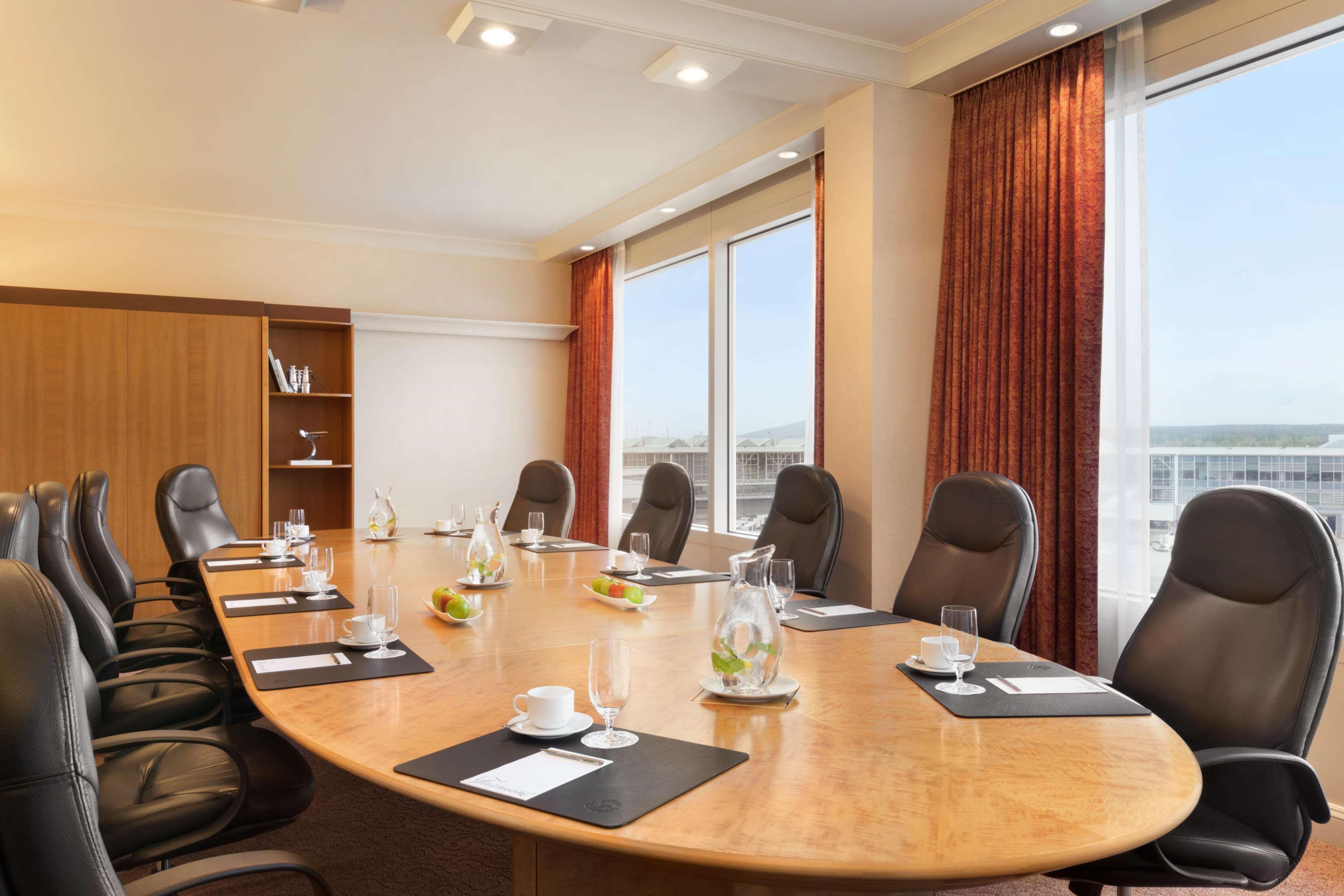 Fairmont Vancouver Airport In-Terminal Hotel Ρίτσμοντ Εξωτερικό φωτογραφία Boardroom