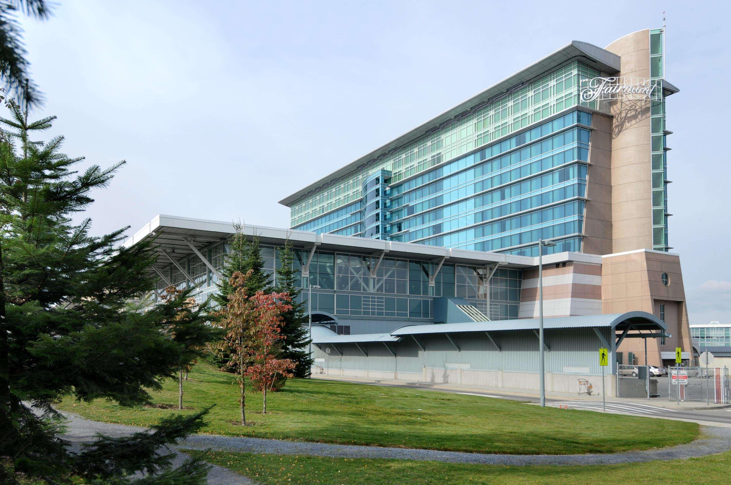 Fairmont Vancouver Airport In-Terminal Hotel Ρίτσμοντ Εξωτερικό φωτογραφία The Royal University Hospital